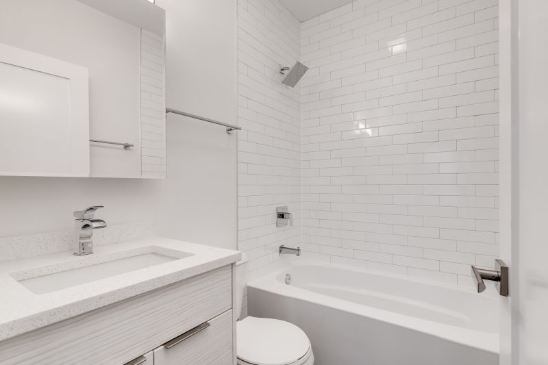 bathtub reglazing and refinishing