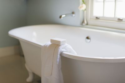 Bathtub Reglazing And Refinishing