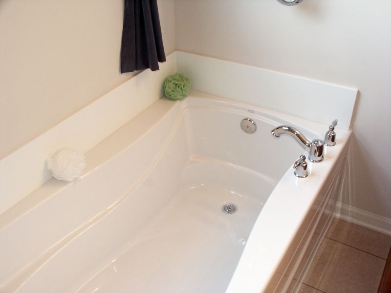 Bathtub Reglazing And Refinishing