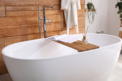 Bathtub Reglazing Costs — Cost of bathtub reglazing and refinishing